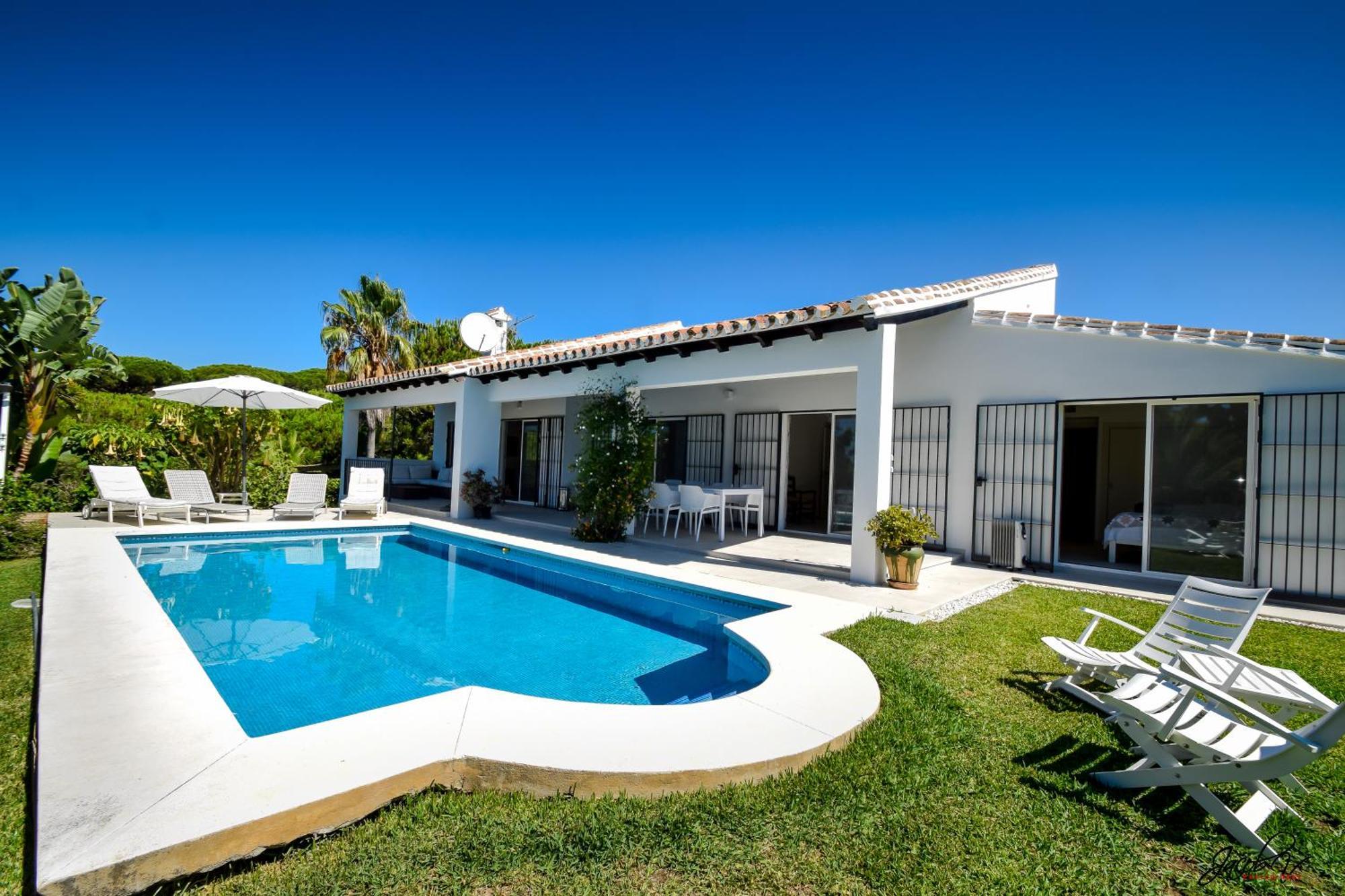 Great Villa Near Beach And มาร์เบยา ภายนอก รูปภาพ