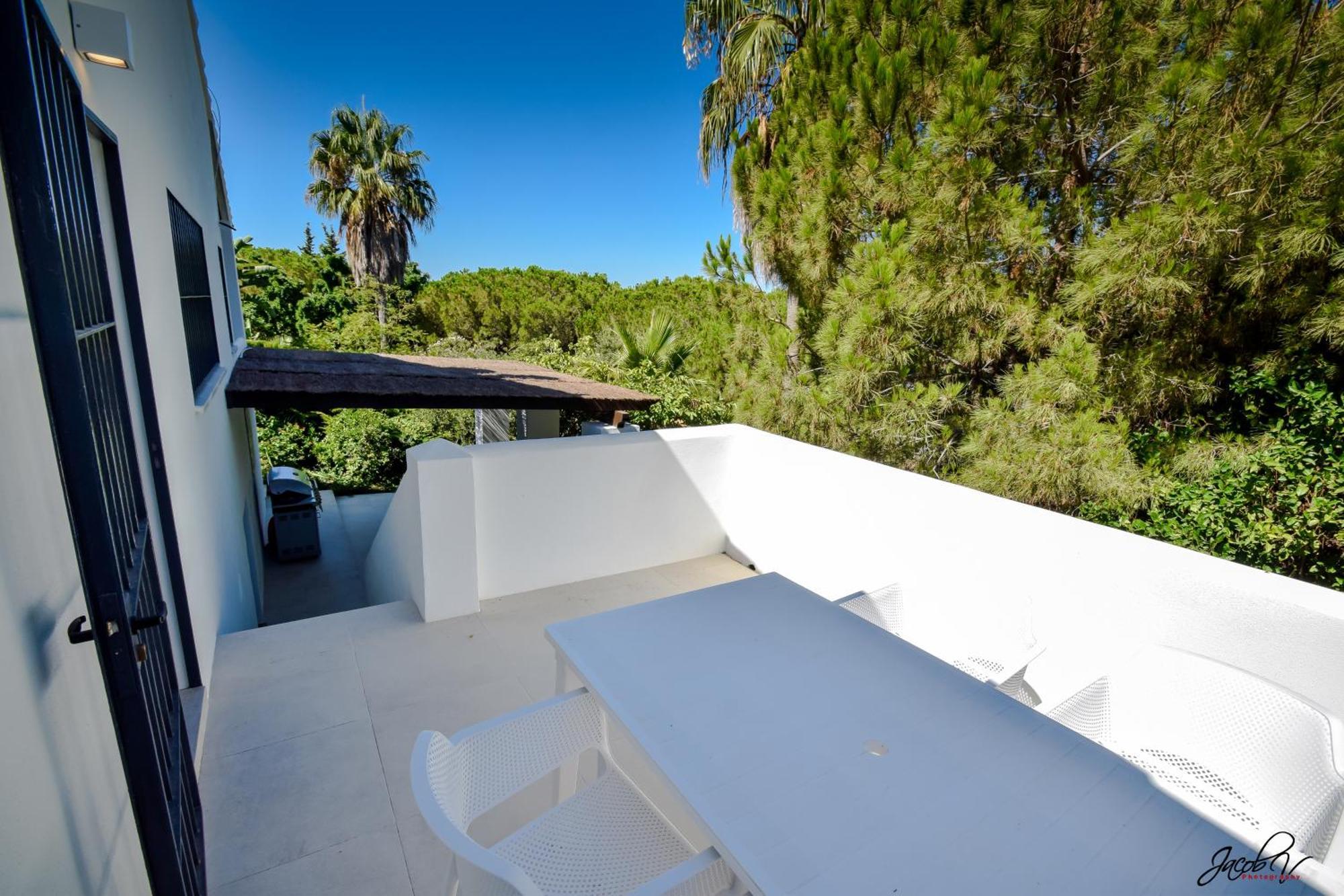 Great Villa Near Beach And มาร์เบยา ภายนอก รูปภาพ